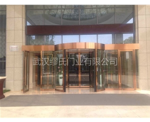 旋轉(zhuǎn)門-仙桃仙苑國際大酒店工程實(shí)例